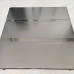 Tapa trifold para la camioneta toyota hilux 2016 - 2024 vista real del producto desde arriba